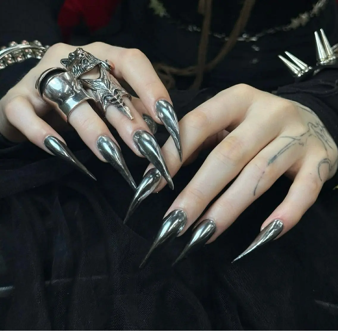ネイル Iconic Nailのネイルデザイン