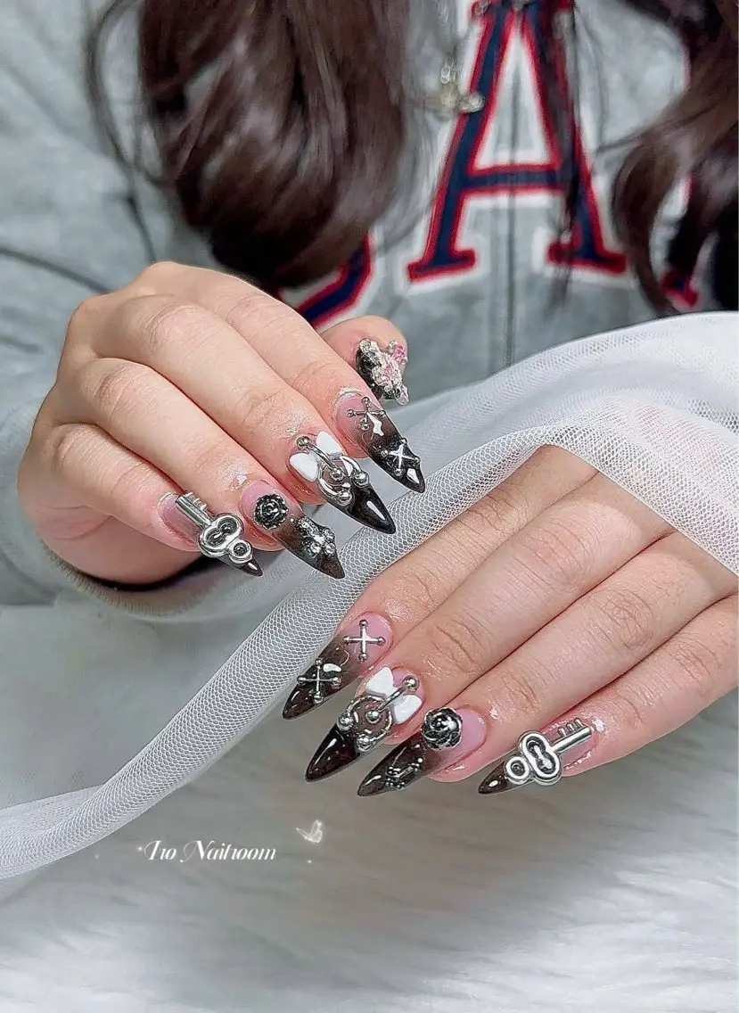 ネイル ハンドネイル IRO Nail Studioのネイルデザイン