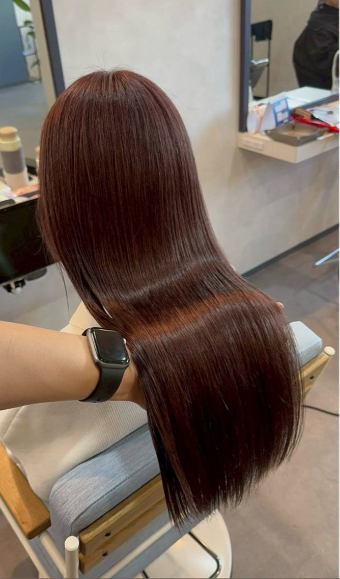 ロング カラー ヘアカラー 黒野 菜月のヘアスタイル