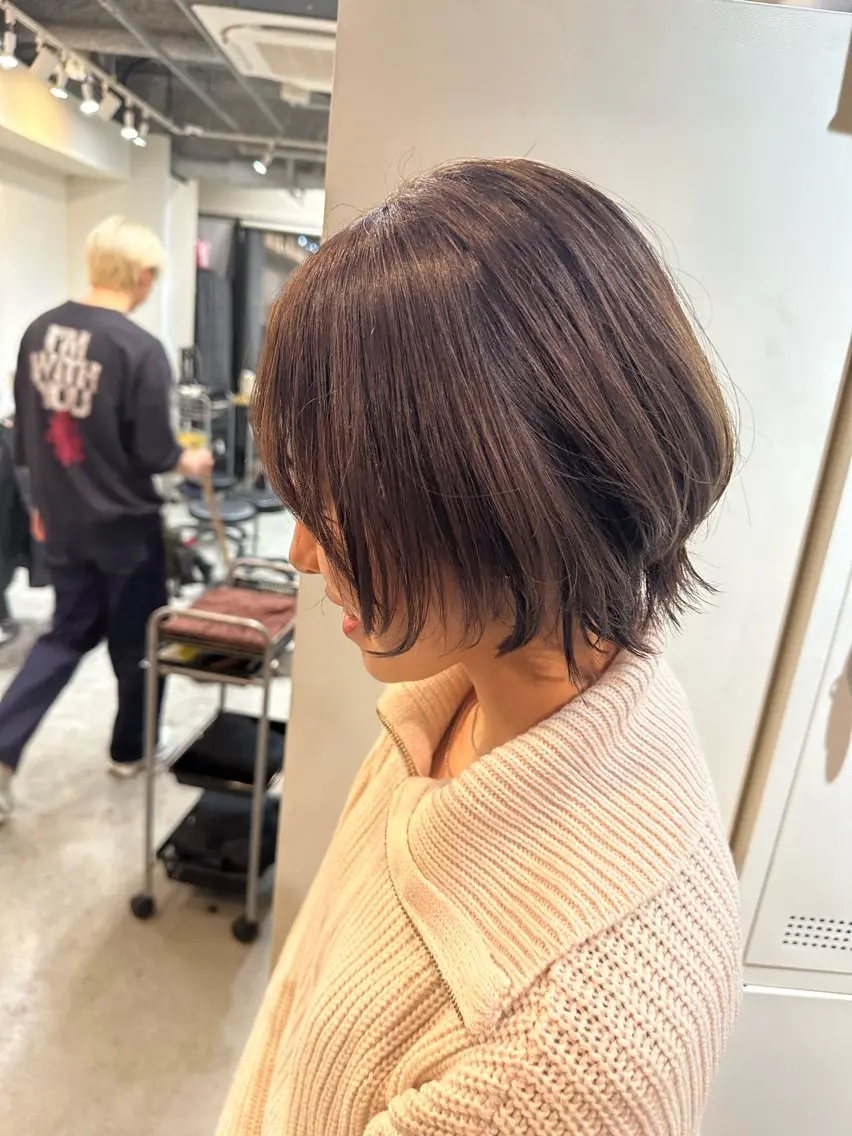 ショート カラー グレージュ ハイライトカラー ボブ ハイライト ウルフカット カット ヘアカラー トリートメント 平日オススメ✨ コスパ&タイパ✨山下のヘアスタイル