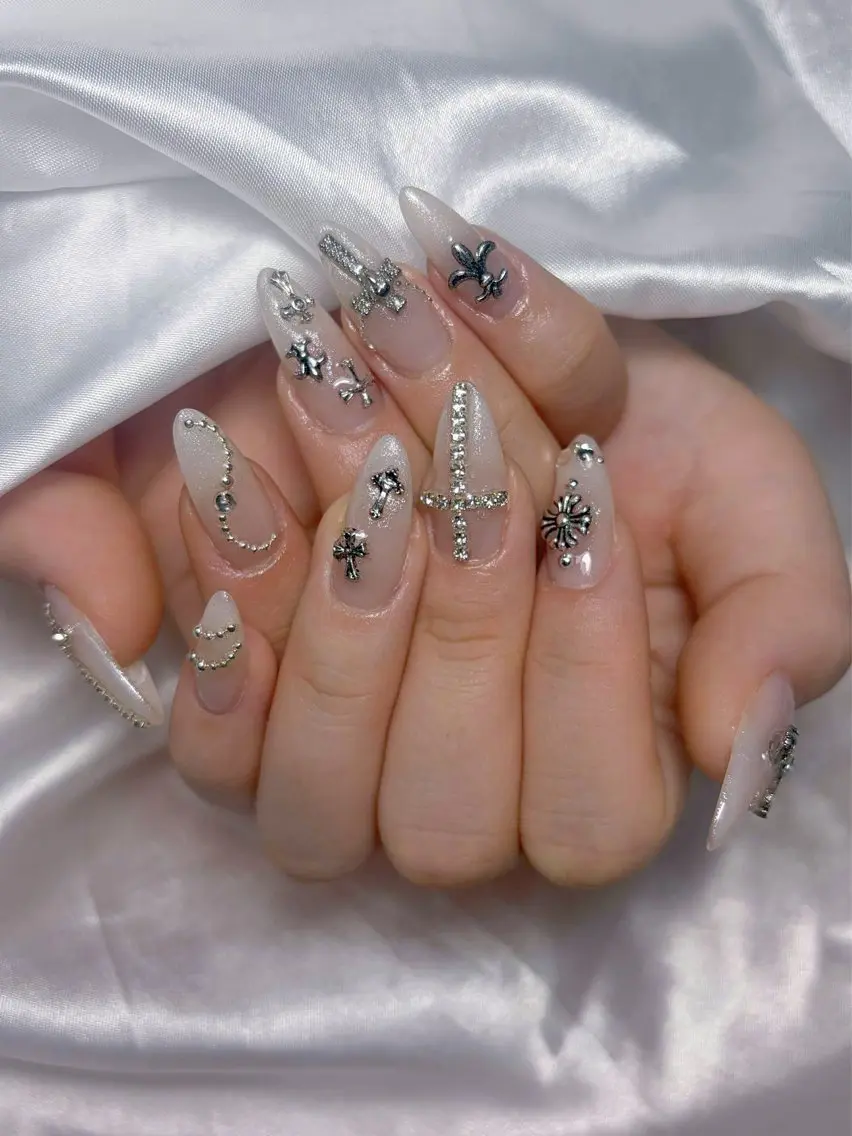 ネイル ハンドネイル LEELA NAIL STUDIOのネイルデザイン