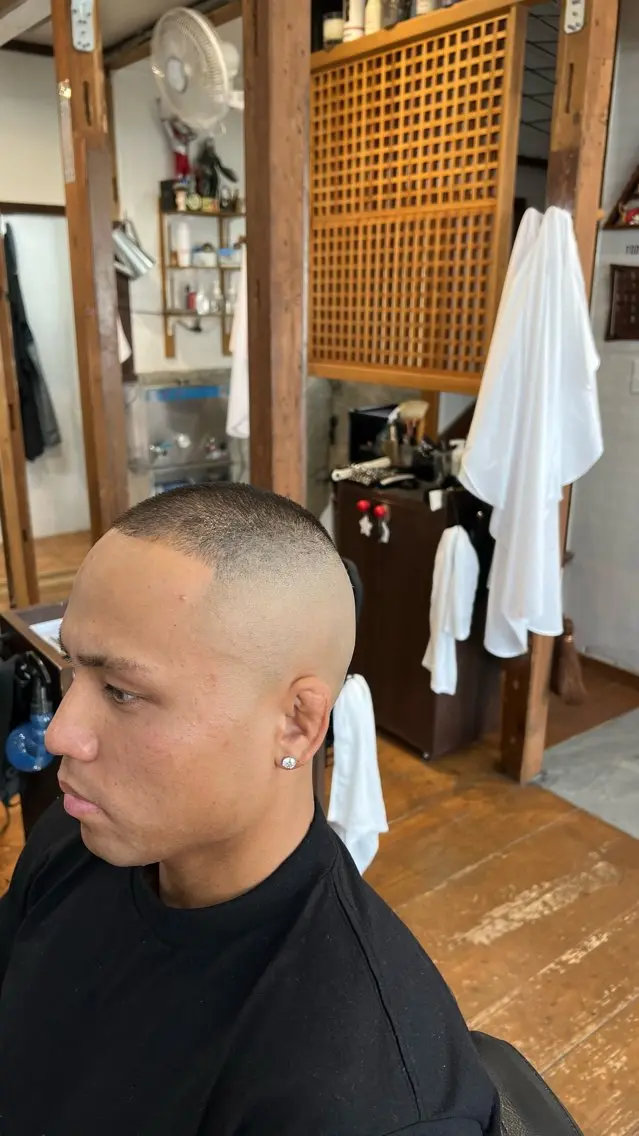 メンズ フェードカット スキンフェード カット 古家 孝一のヘアスタイル