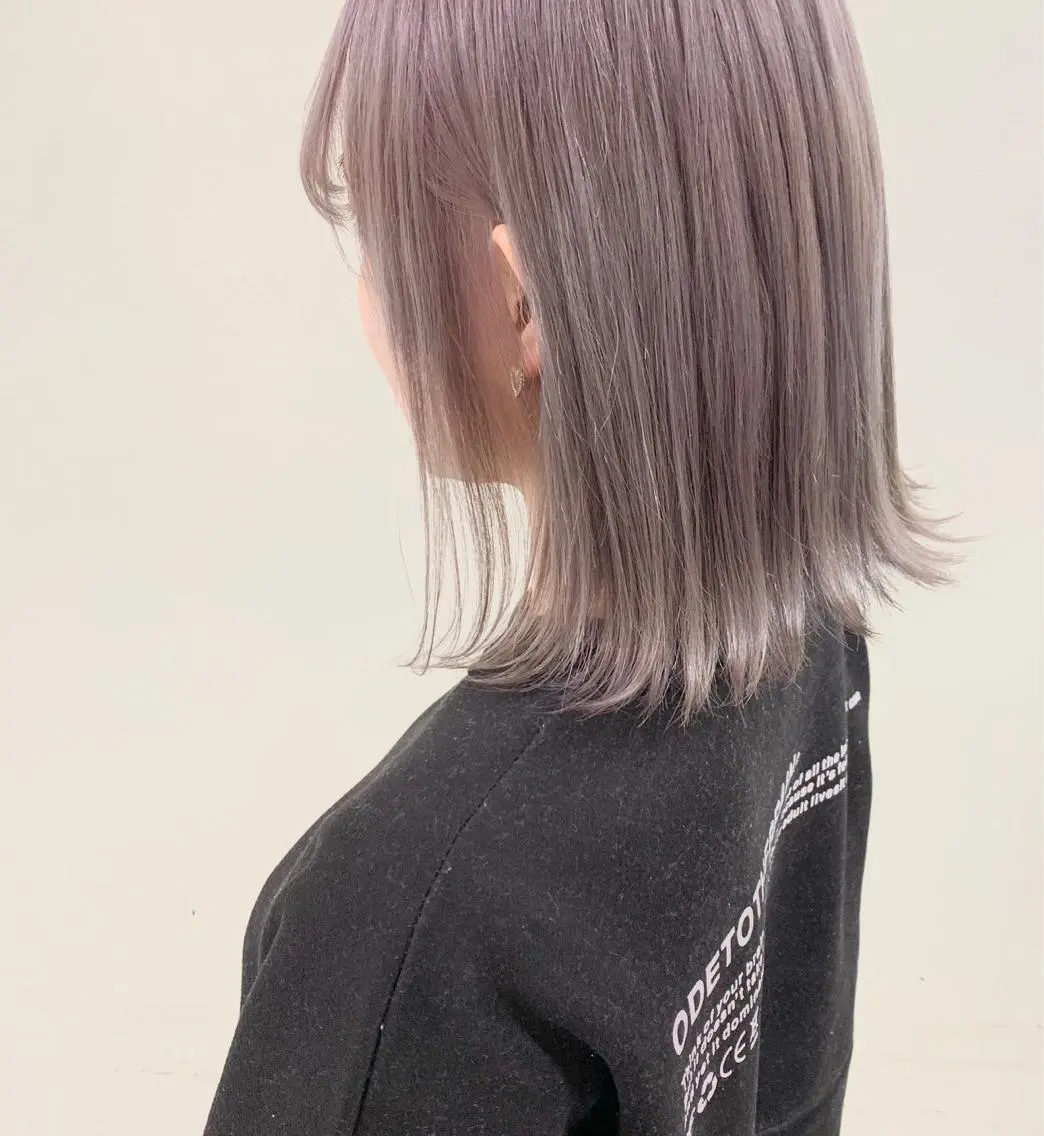 カラー アッシュ ハイトーンカラー ラベンダーカラー ラベンダーアッシュ 窪田 椋介のヘアスタイル