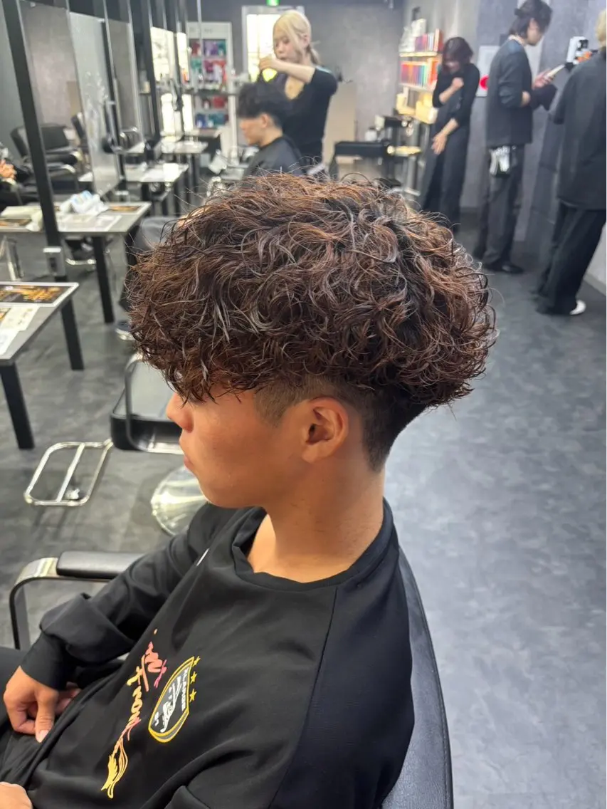 パーマ メンズ メンズパーマ スペインカール メンズパーマ特化 🌹RIO🌹のヘアスタイル
