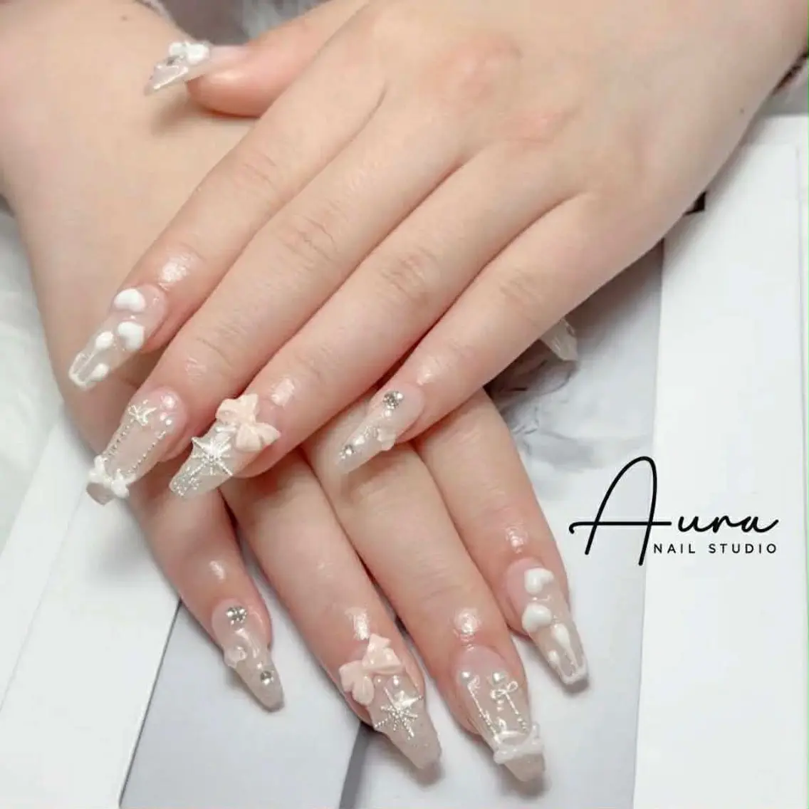 ネイル ハンドネイル Aura Nail HanNaのネイルデザイン