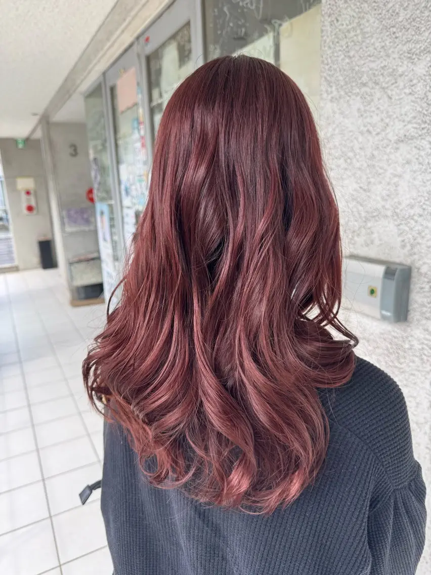 ロング カラー カット ヘアカラー トリートメント 椎葉 祐也のヘアスタイル