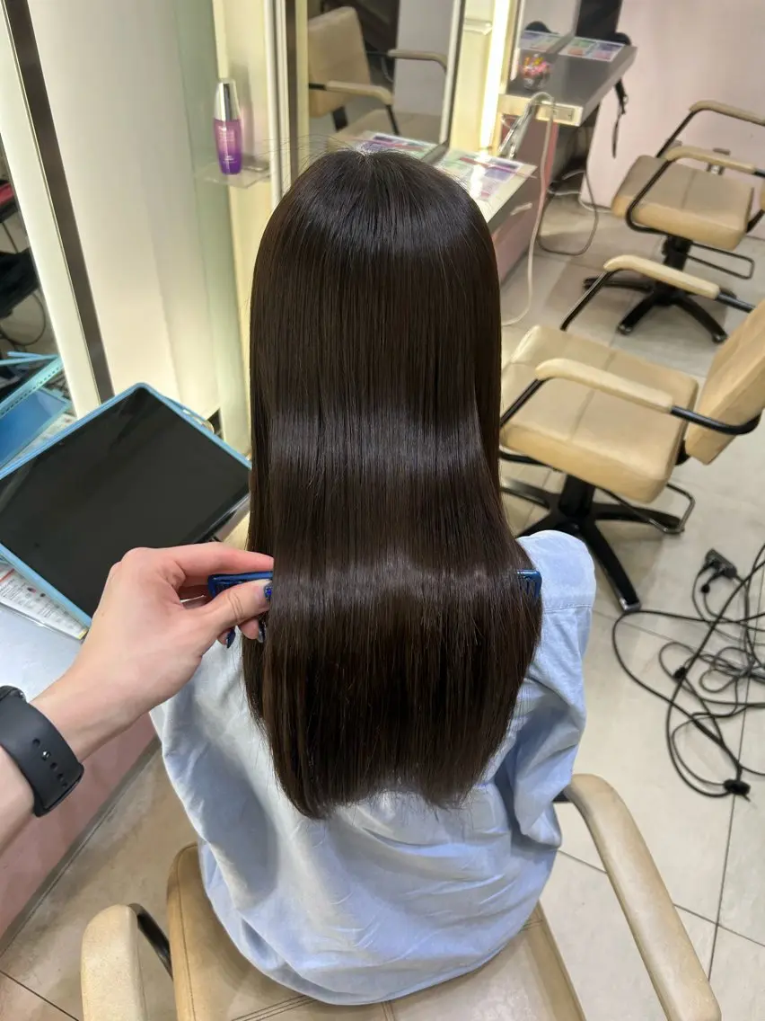セミロング 縮毛矯正 トリートメント 💎髪質改善 × 縮毛矯正🫧KOKIのヘアスタイル