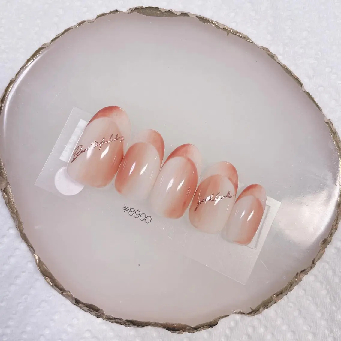 ネイル フレンチネイル オンブレフレンチ ハンドネイル CHIARA nailsのネイルデザイン