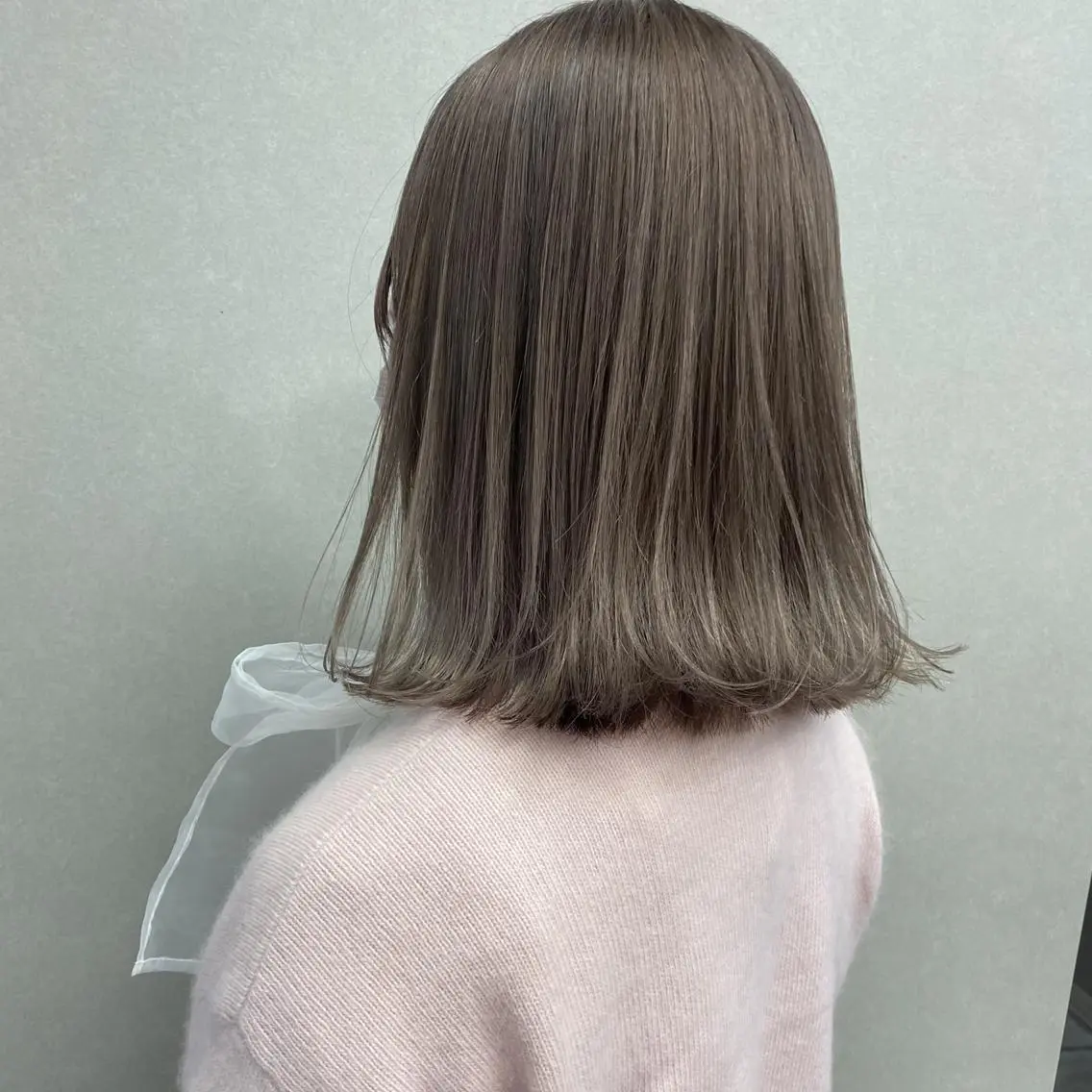 カラー ミディアム ベージュカラー ブリーチ ケアブリーチ ハイトーンカラー ミルクティーベージュ ヘアカラー トリートメント ハイトーン😺艶 ✨ブリーチ✨透明感のヘアスタイル