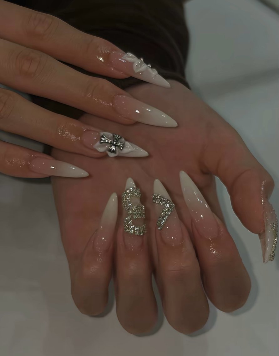 ネイル ハンドネイル NiJi Nailsのネイルデザイン