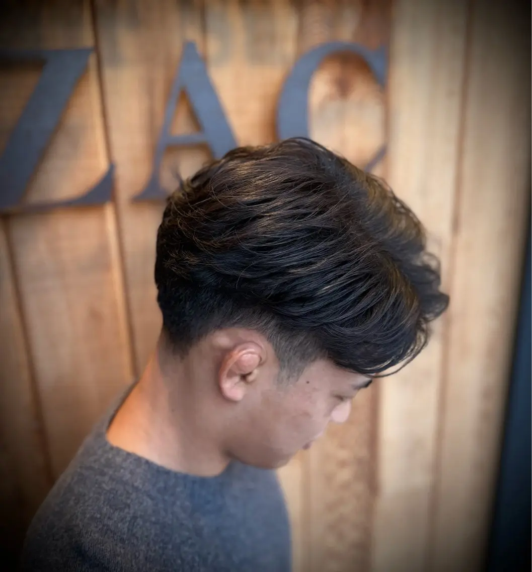 ショート パーマ メンズ フェザーパーマ メンズパーマ 糸山 大輔のヘアスタイル