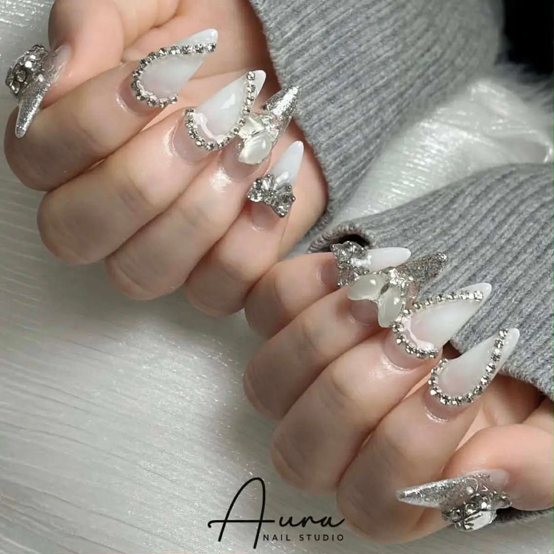 ネイル ハンドネイル Aura Nail Studioのネイルデザイン