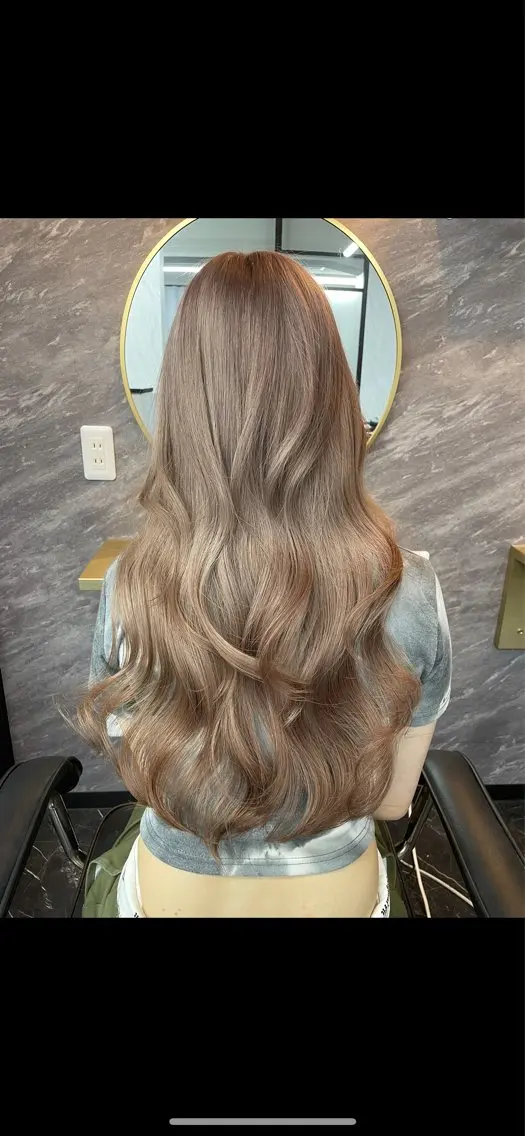 ロング カラー ベージュカラー ミルクティーベージュ カット ヘアカラー トリートメント マリカ🦋韓国 ハイトーン/エクステのヘアスタイル