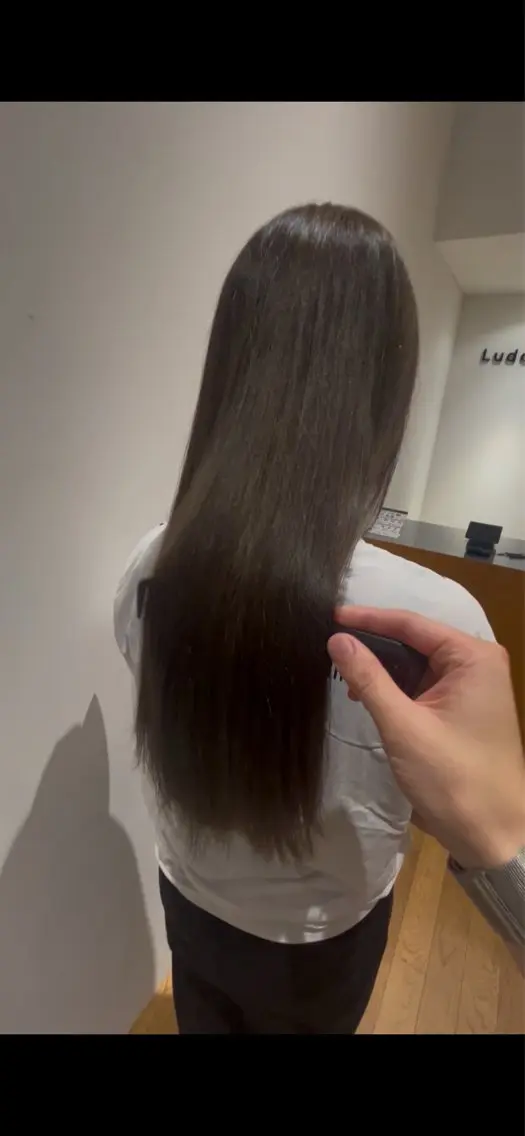 ロング カラー ヘアカラー トリートメント Ludovico / renのヘアスタイル