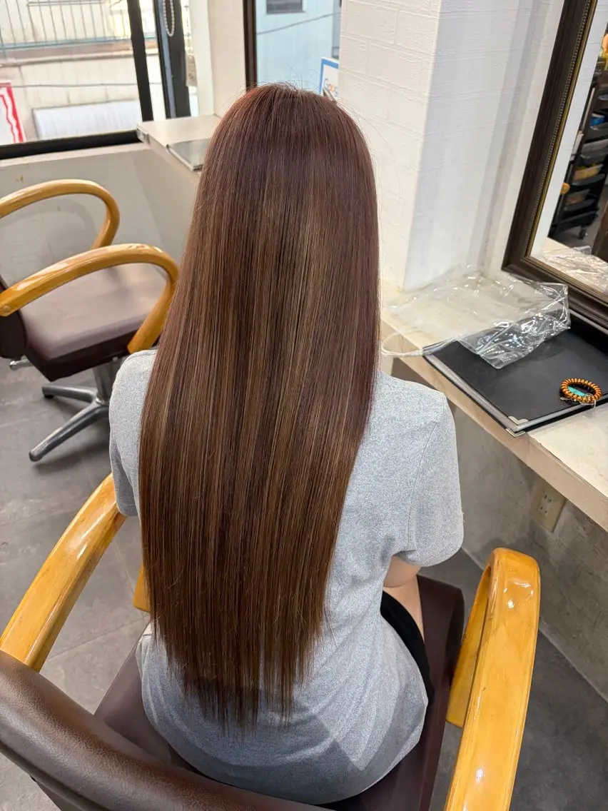セミロング ヘアカラー エクステ ⭐️U-topia ⭐️和泉田　りさ⭐️のヘアスタイル