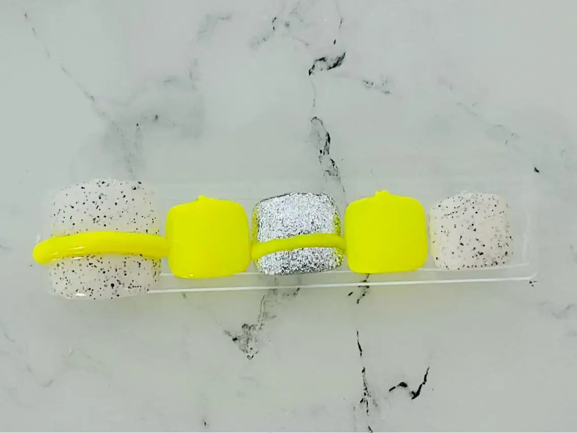 ネイル フットネイル nailsalon oluoluのネイルデザイン