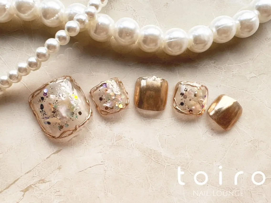 ショート toiro NAILLOUNGEのネイルデザイン