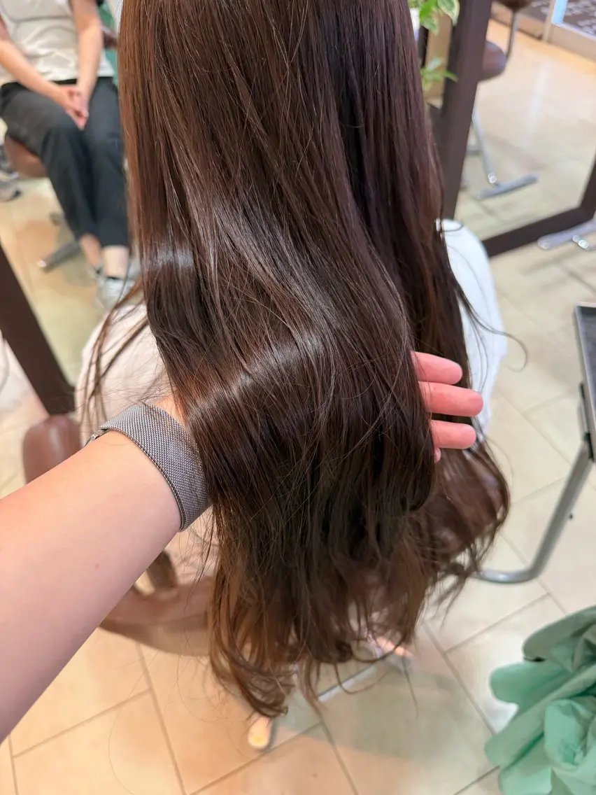 ロング ヘアカラー 清水 悠希のヘアスタイル