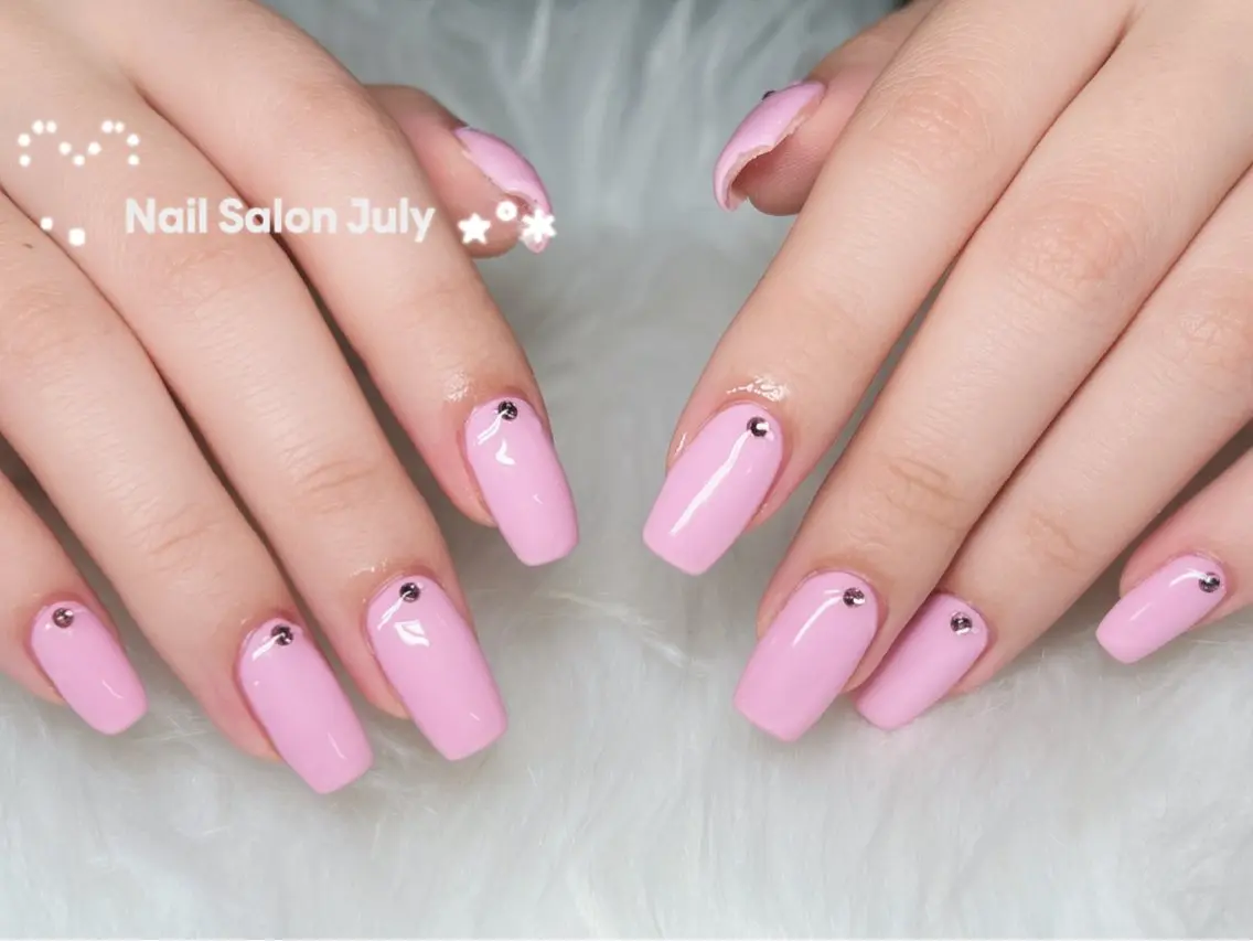 ネイル アートネイル オーロラネイル ジェルネイル ガーリー キラキラネイル ハンドネイル July Salonのネイルデザイン