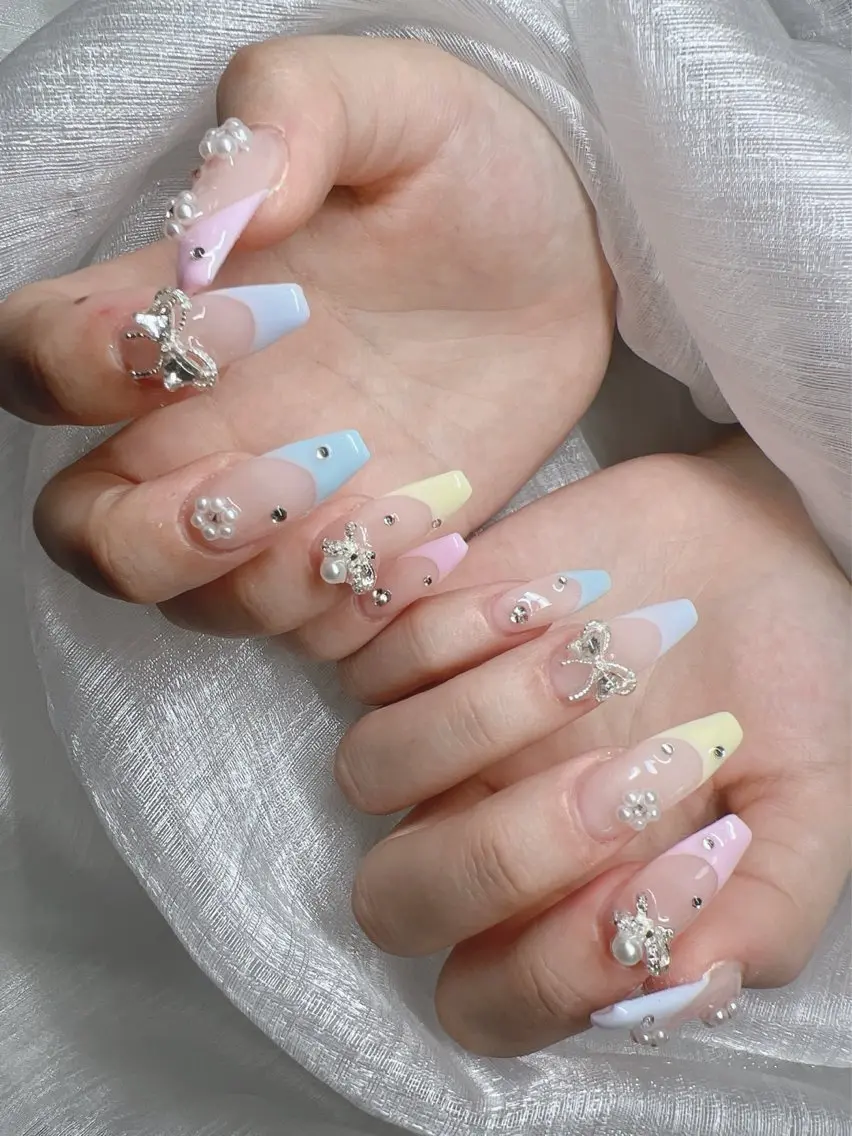 ネイル 長さ出し グラデーション キラキラネイル マグネットネイル ニュアンスネイル Lee Nails チップ長さだし専門店のネイルデザイン