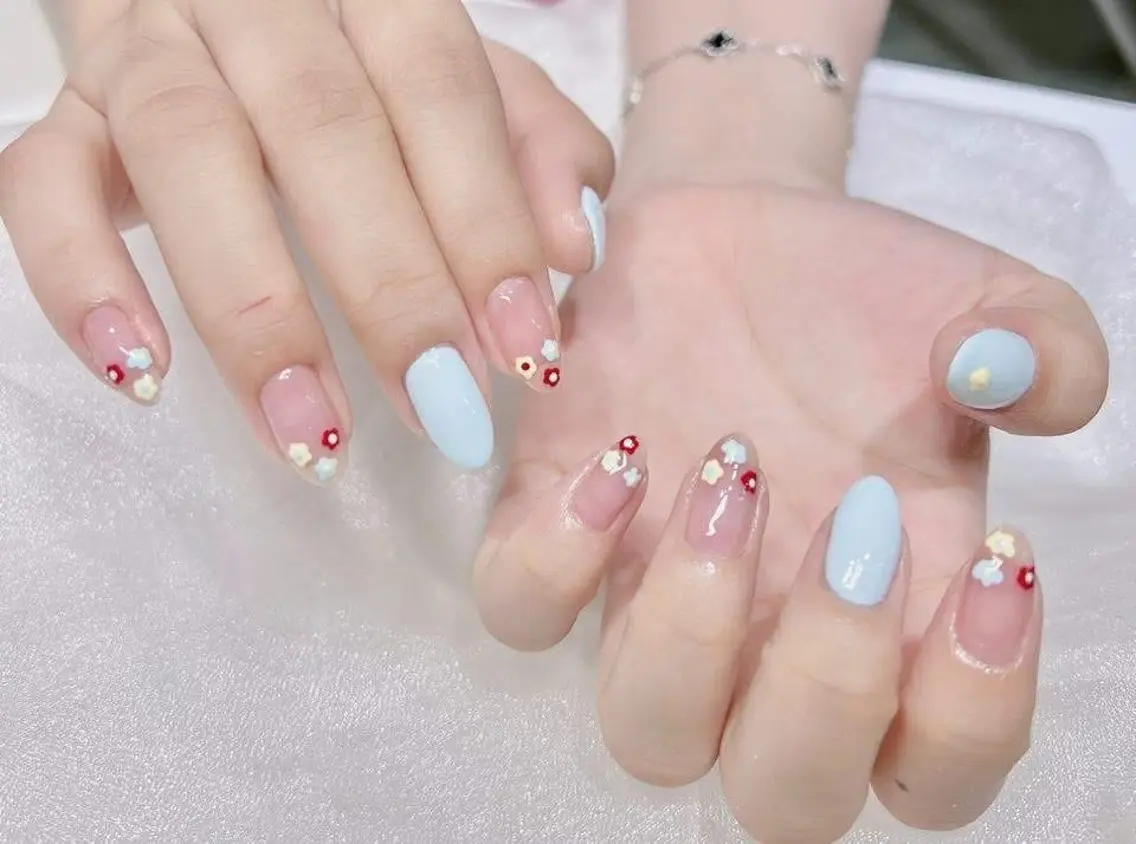ネイル ハンドネイル T.Lee Nail Lilyのネイルデザイン