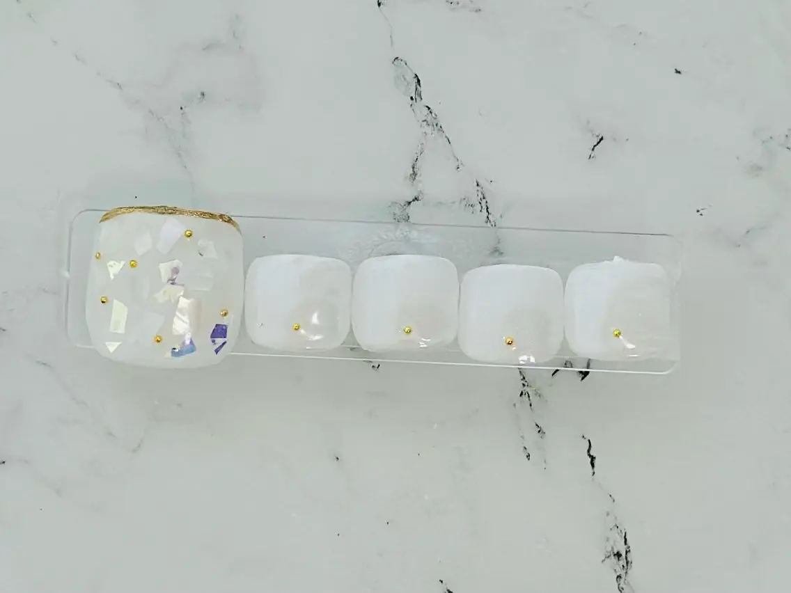 ネイル フットネイル nailsalon oluoluのネイルデザイン