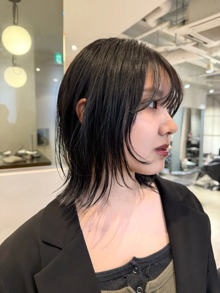 セミロング ボブ レイヤーカット 須藤 優真 切りっぱなしボブのヘアスタイル