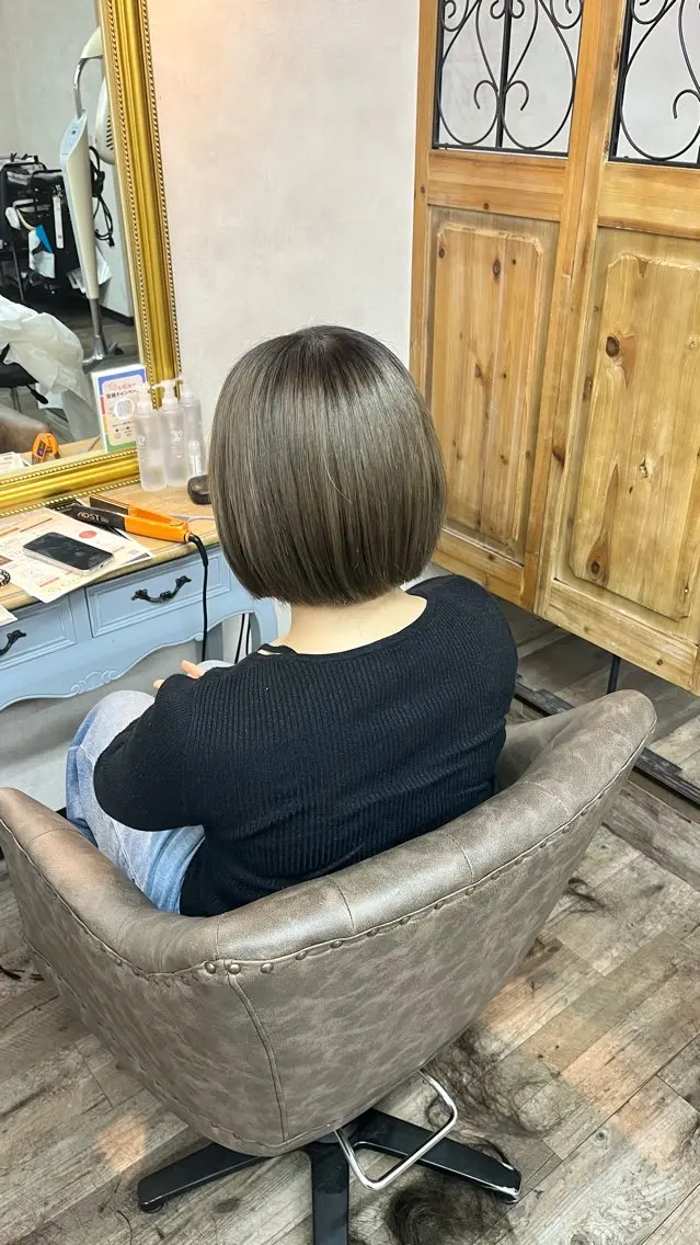 ショート ボブ カット トリートメント メンズカットモデル 募集中🫧吉田陽菜のヘアスタイル