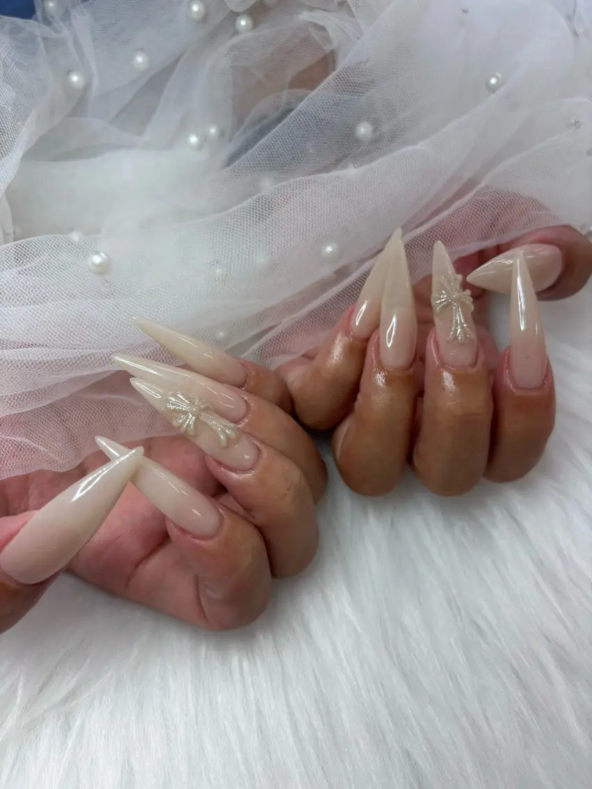 セミロング ハンドネイル SERINA NAILのネイルデザイン