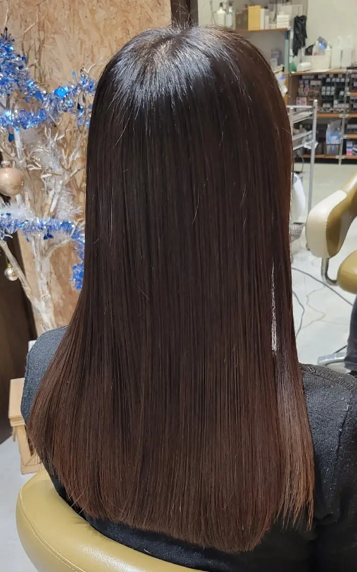 カラー セミロング 髪質改善 カット ヘアカラー トリートメント 尾澤 尚希のヘアスタイル