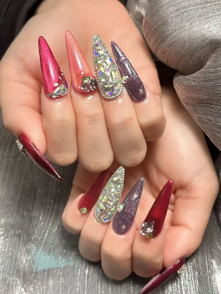 ネイル ENsalon AKIRAのネイルデザイン
