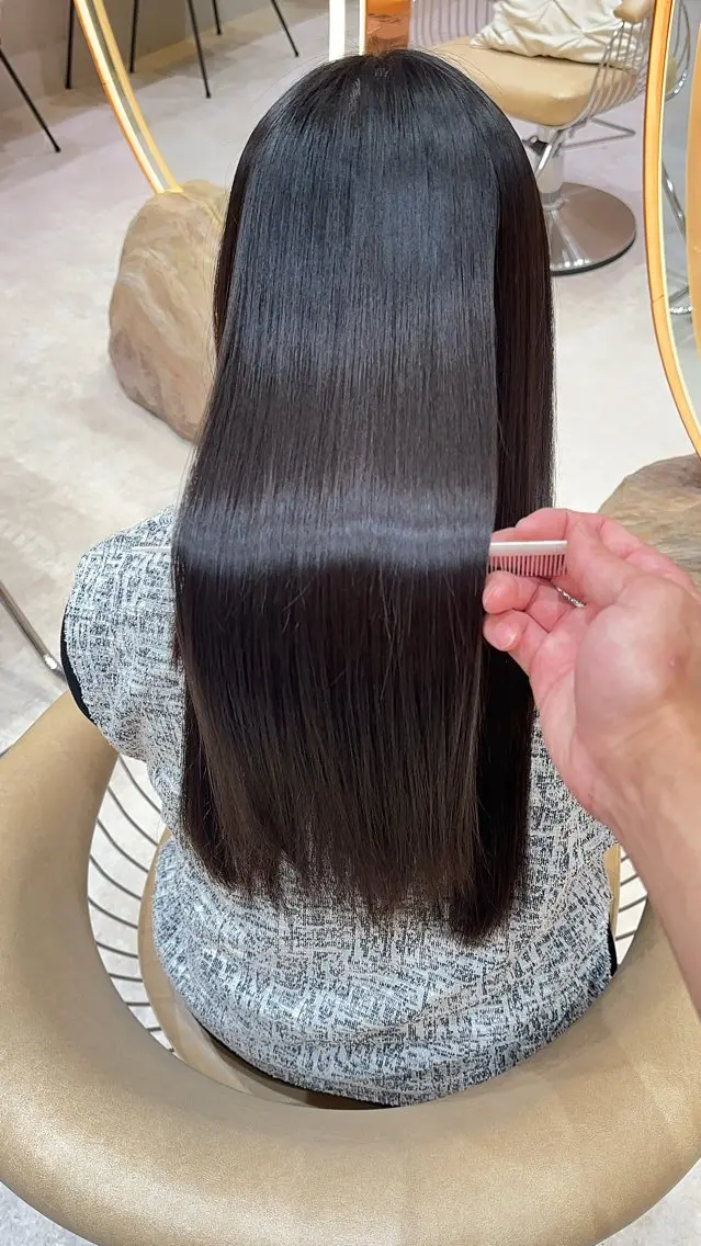 ロング カット ヘアカラー 縮毛矯正 縮毛矯正✨🫧 レイヤー川村利幸のヘアスタイル