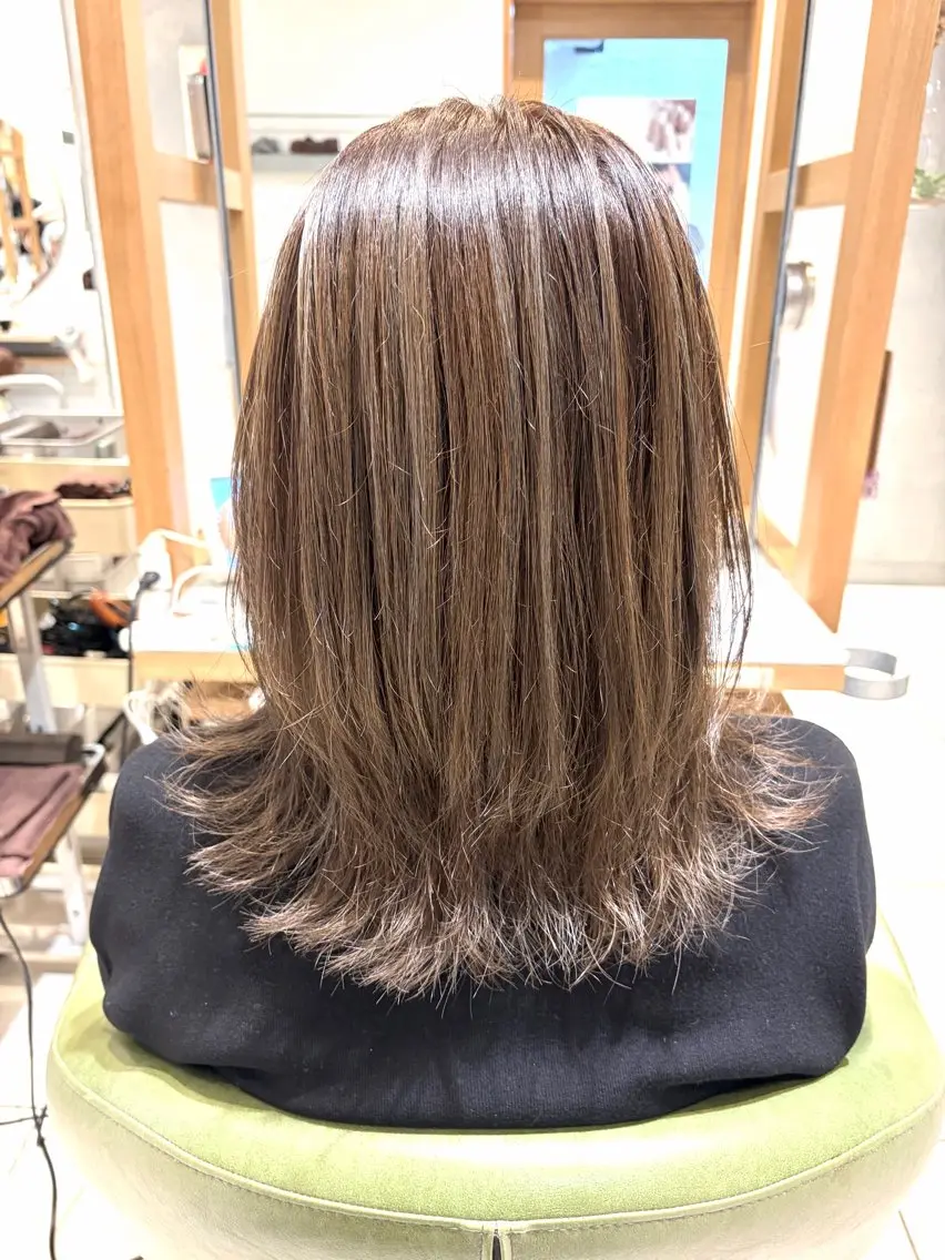 ミディアム カラー カット ヘアカラー 丸みショート/ ハイライトカラーのヘアスタイル