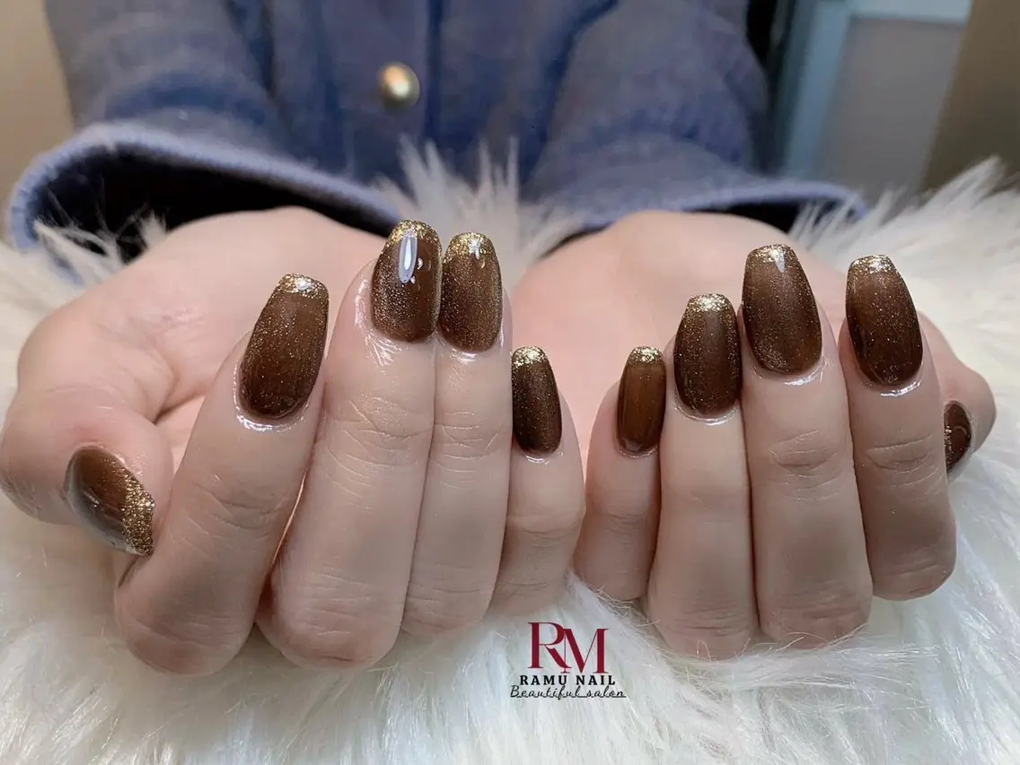 ネイル キラキラネイル マグネットネイル ミラーネイル ピンク ワンホンネイル ハンドネイル RAMU Nail 恵比寿店のネイルデザイン