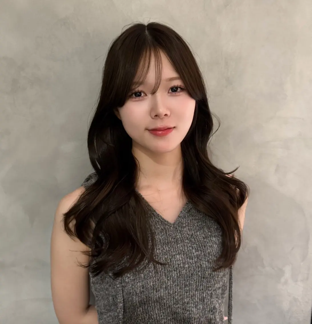 ロング カット ヘアカラー トリートメント 谷 亜澄のヘアスタイル