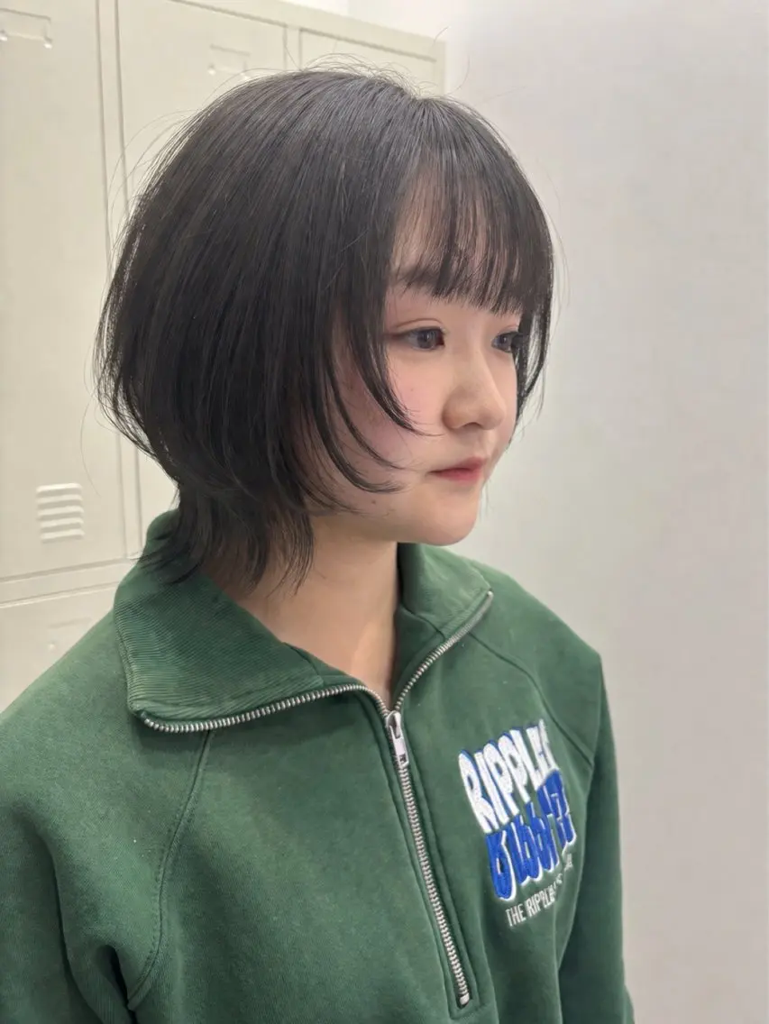 ミディアム ショートボブ ボブレイヤー ボブ レイヤーカット 小顔カット カット ヘアカラー トリートメント 新村 華奈絵のヘアスタイル