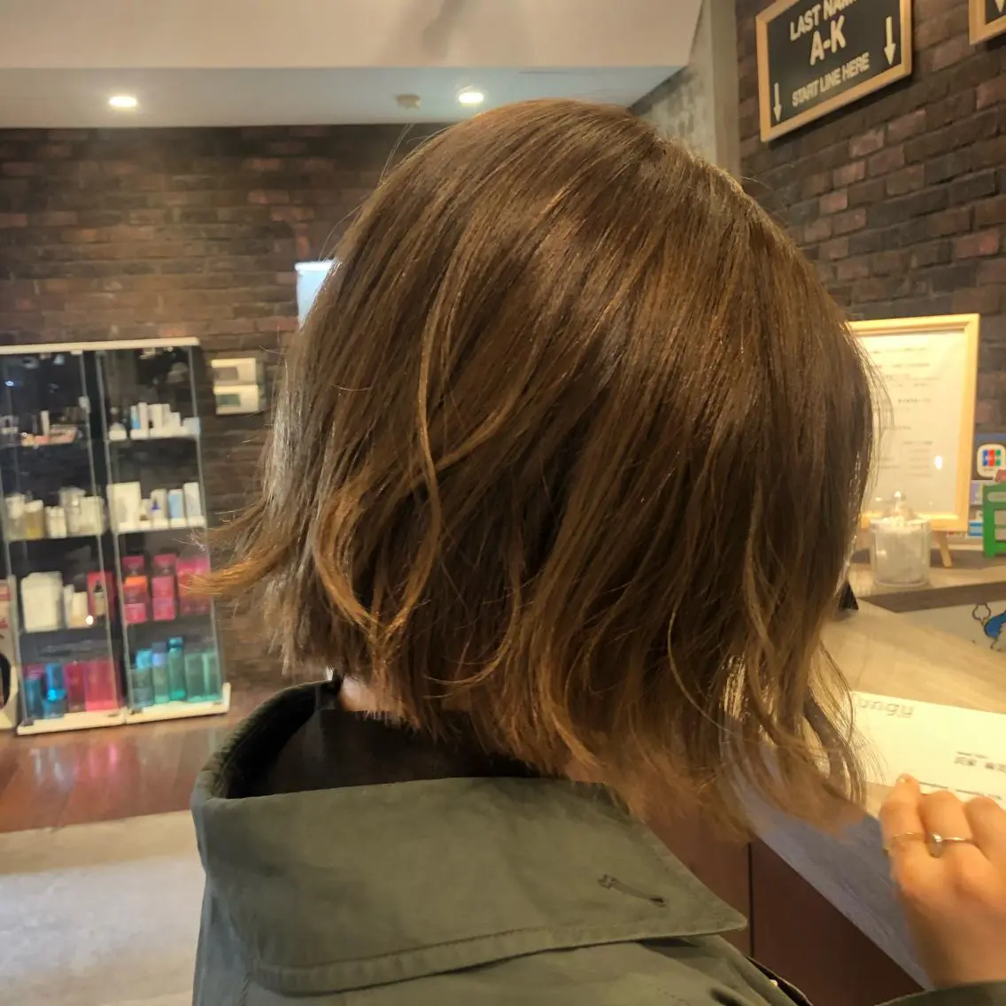 ミディアム ZAZA ASAMIのヘアスタイル
