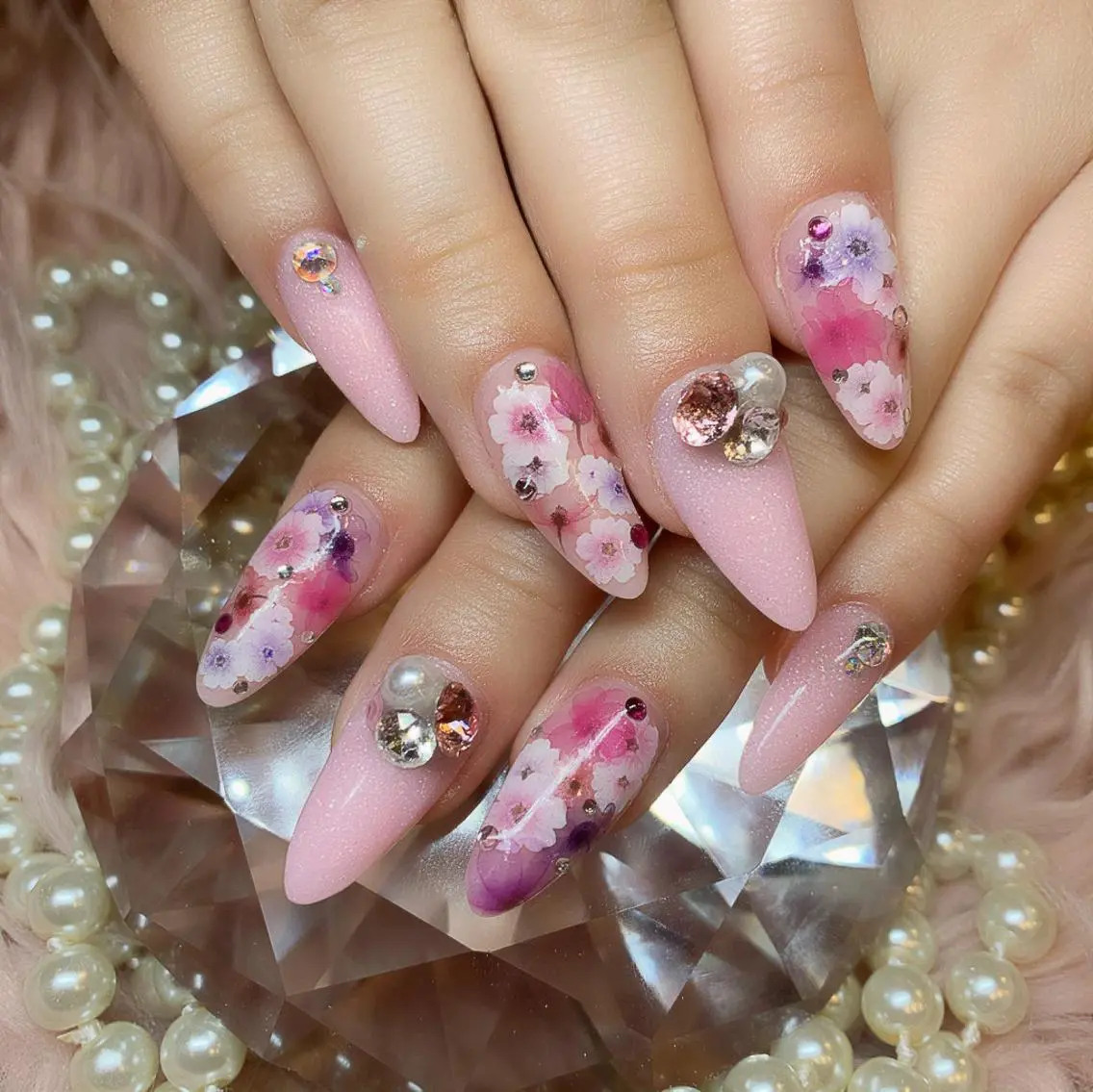 ネイル EMU NAILのネイルデザイン