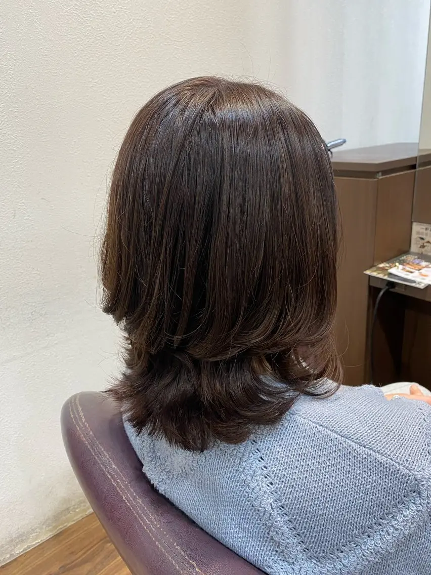 ミディアム カラー ミディアムレイヤー レイヤーカット 仲井 充のヘアスタイル