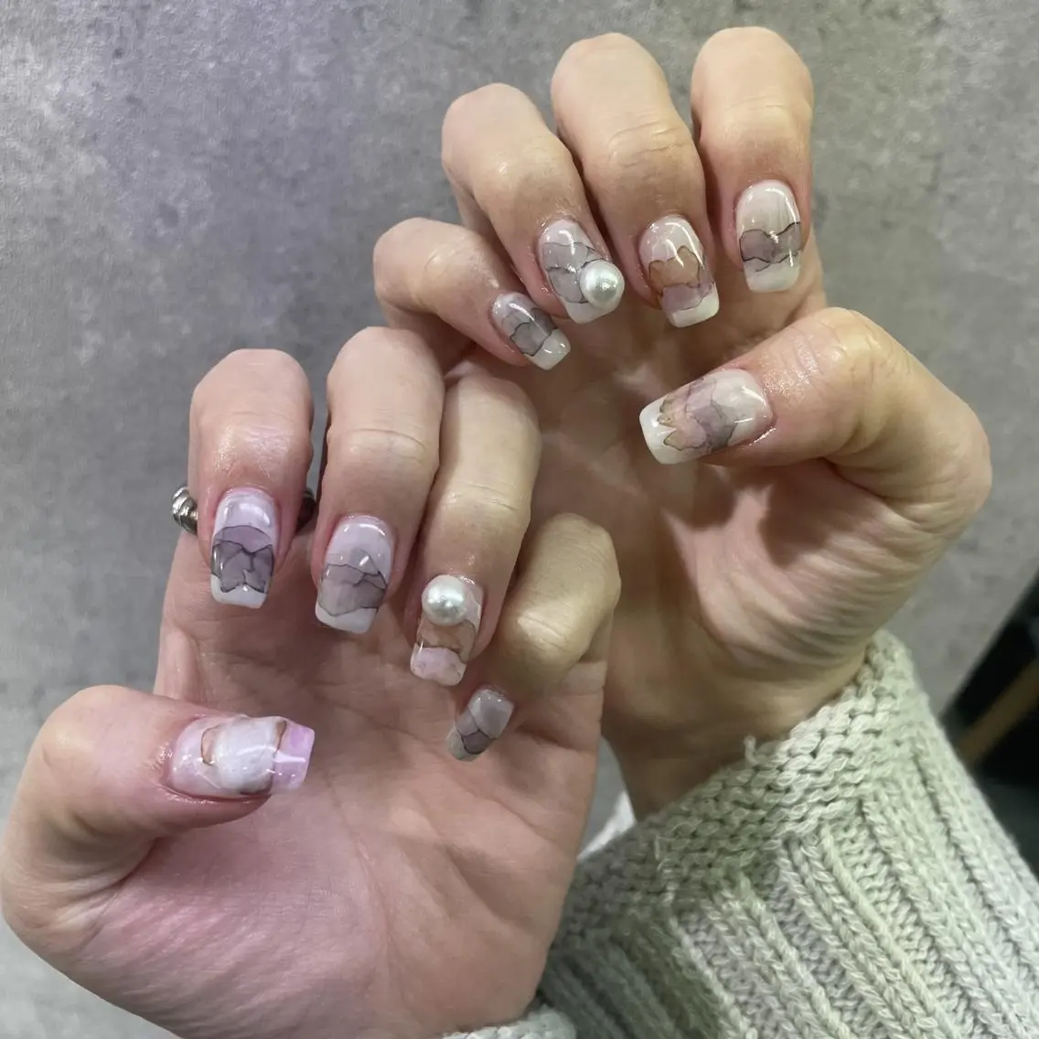ネイル アートネイル ジェルネイル キラキラネイル ニュアンスネイル スカルプネイル nailstudio eviz新宿店のネイルデザイン