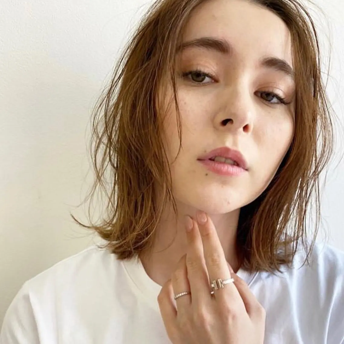 ミディアム カラー パーマ ヘアアレンジ ネイル マツエク・マツパ ヘアカラー O/ODER (official)のヘアスタイル
