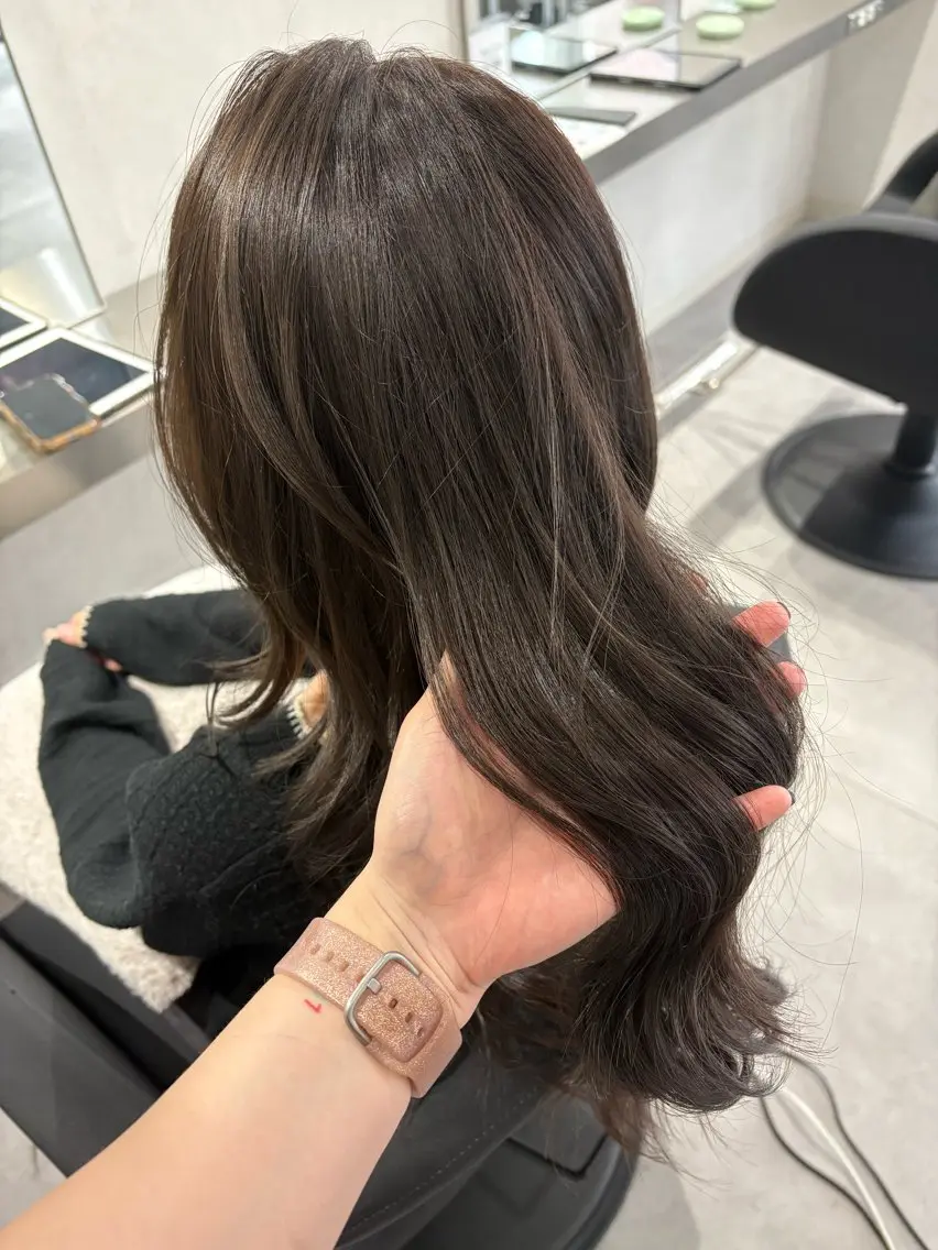 セミロング カラー ヘアアレンジ 透明感カラー グレージュ シアーグレージュ 髪質改善 透明感ｶﾗｰ/顔周り ｶｯﾄ🌸ｻｸﾗ🌸のヘアスタイル