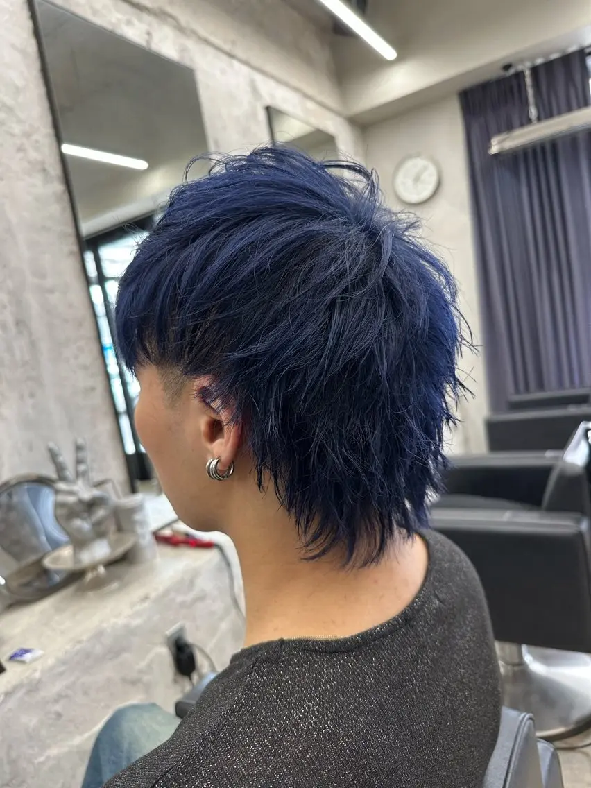 ショート カラー メンズ マッシュウルフ マッシュ メンズウルフカット ネイビーカラー ウルフカット カット ヘアカラー トリートメント 🪐LANDS🪐 福垣 海也のヘアスタイル