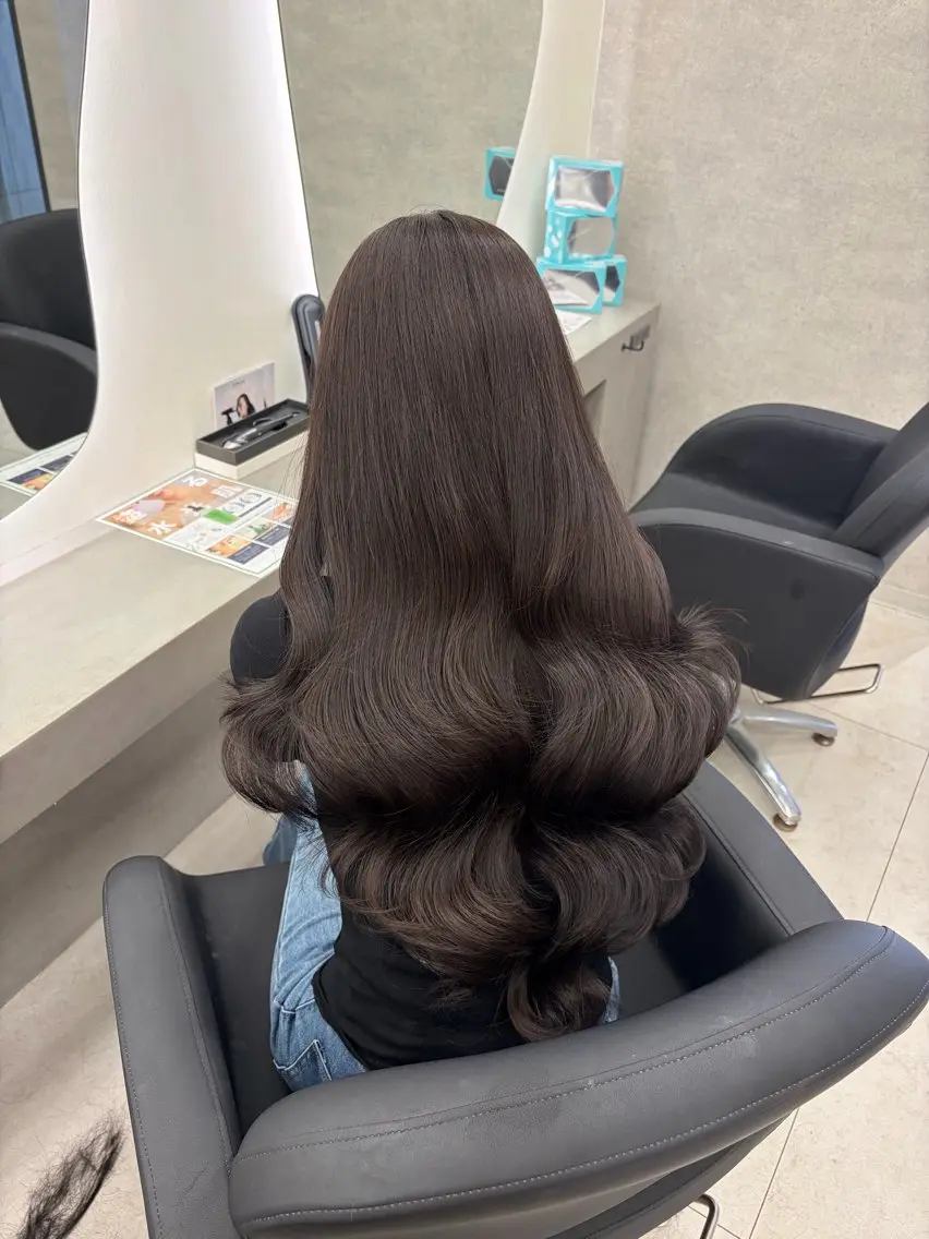 ロング レイヤーカット カット ヘアカラー トリートメント 望 吹のヘアスタイル