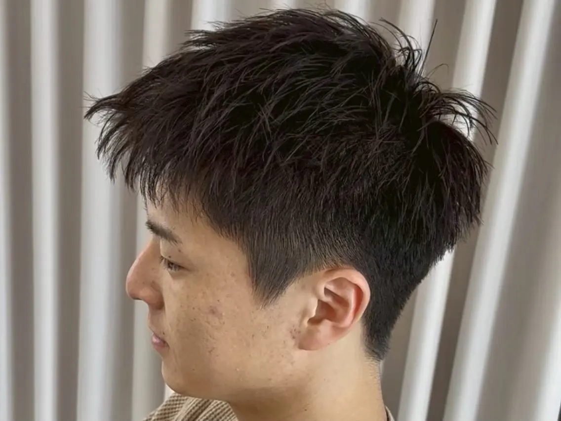 ショート センターパート 韓国ヘア・綾也のヘアスタイル