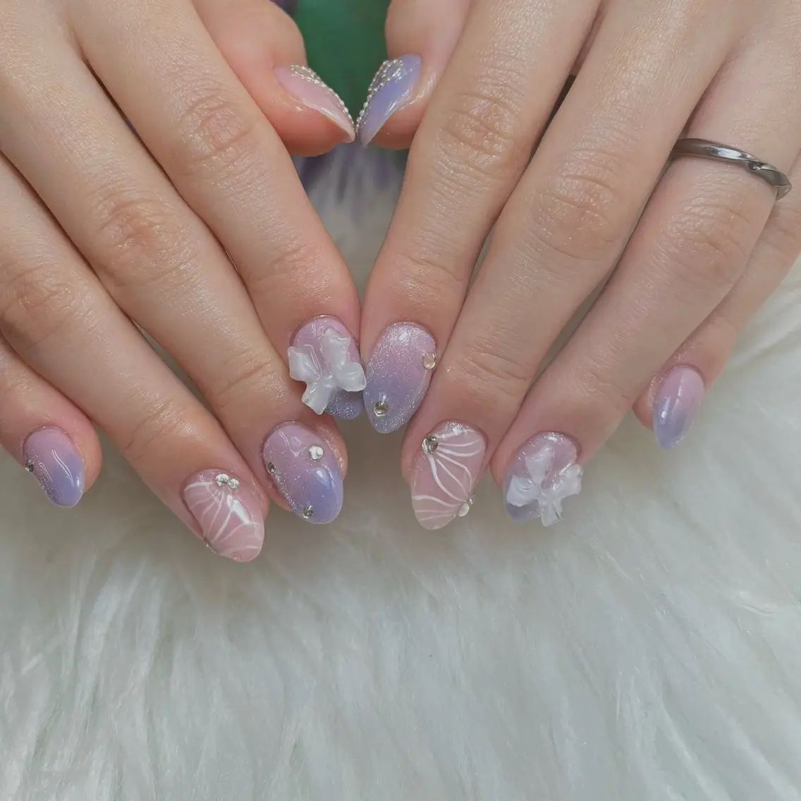 ネイル チークネイル 長さ出し フットネイル ジェルネイル 卒業式 𝓐𝓷𝓻𝓲 XiinhNailのネイルデザイン