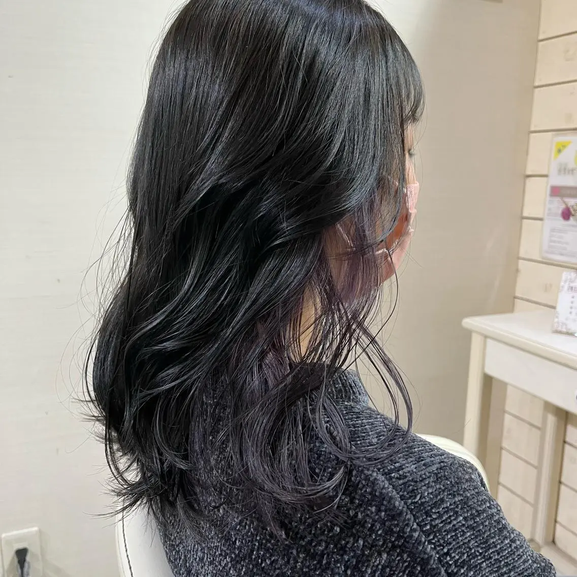 ミディアム カラー 黒髪 ブルーカラー ブルーブラック ラベンダーカラー カラー職人 なかもと たつひろのヘアスタイル