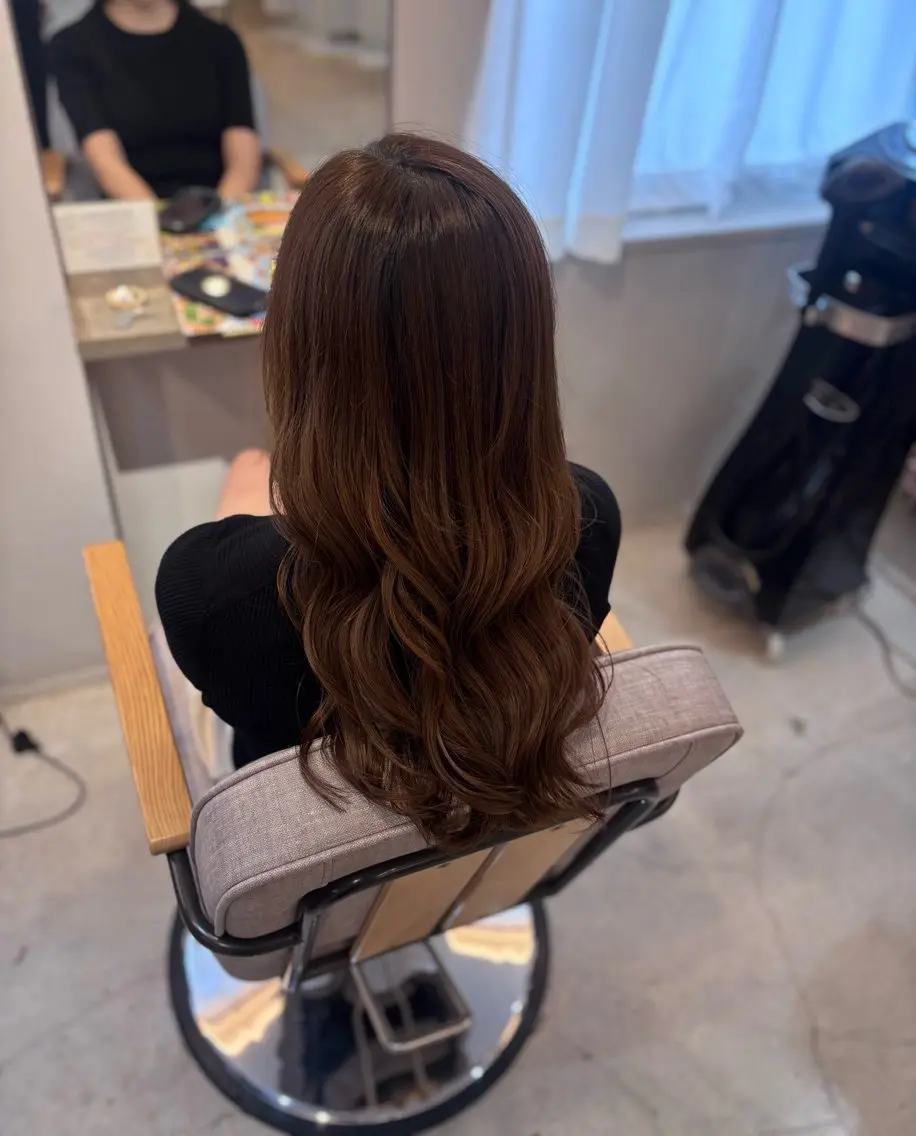 ロング 真鍋 月音のヘアスタイル