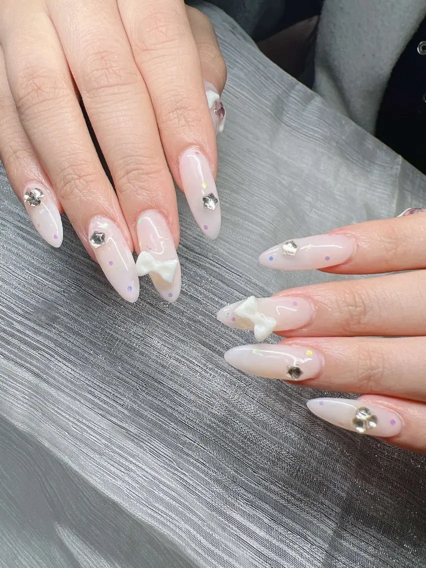 ネイル オーロラネイル チークネイル 長さ出し フットネイル フレンチネイル ハンドネイル Lee Nails チップ長さだし専門店のネイルデザイン