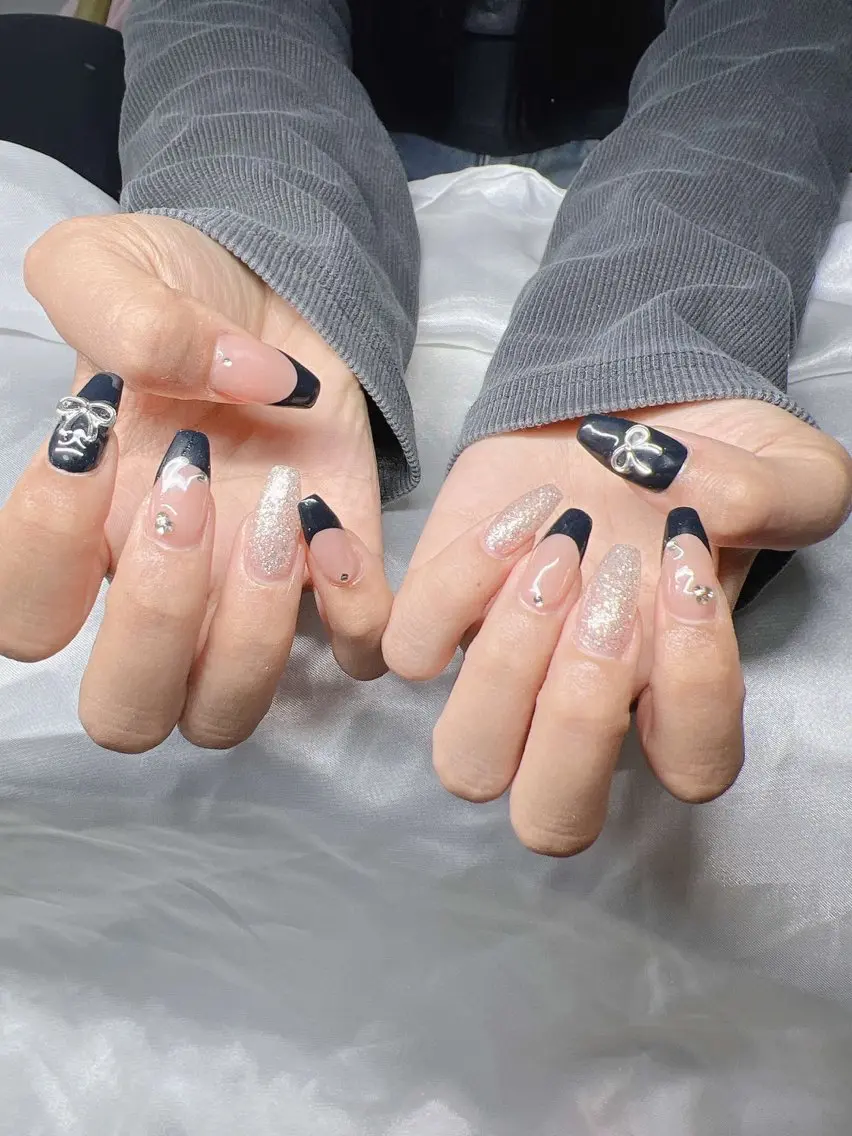 ネイル オーロラネイル チークネイル 長さ出し フットネイル フレンチネイル ハンドネイル Lee Nails チップ長さだし専門店のネイルデザイン